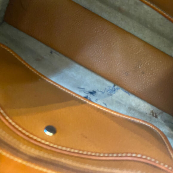 Vtg. Dooney & Bourke Pebble Leather Crossbody Bag Purse Taupe Brown Footed READ - Picture 10 of 10